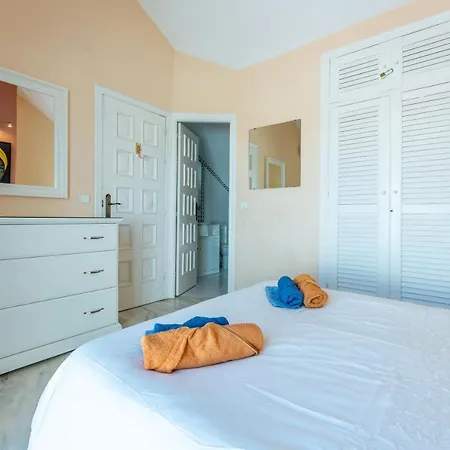 Дом отдыха Townhouse Beachside Фуэнхирола