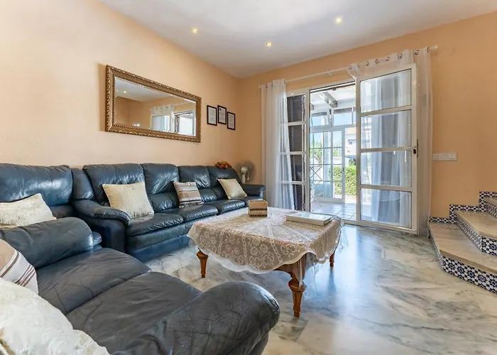 Дом отдыха Townhouse Beachside Фуэнхирола